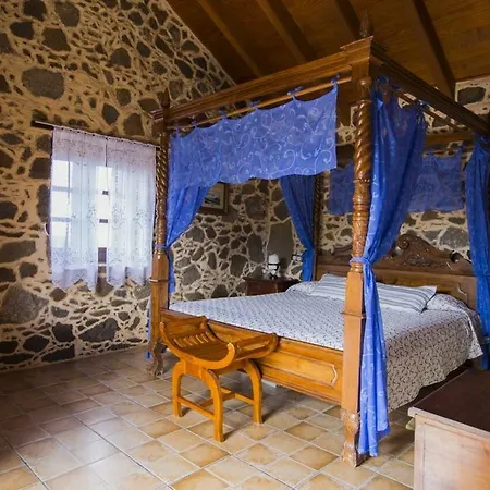 Rural Restaurante Mahoh Guest house