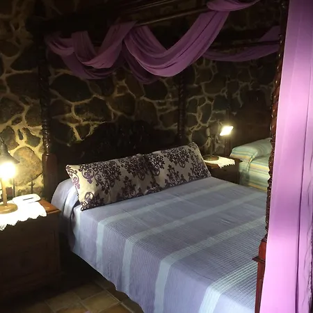 Guest house Rural Restaurante Mahoh 3*