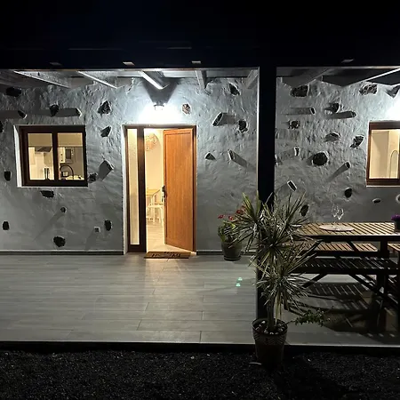 Guest house Rural Restaurante Mahoh