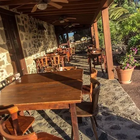 Rural Restaurante Mahoh Guest house
