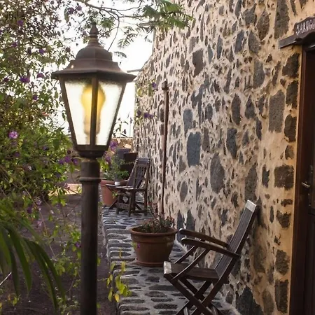 منزل ريفي Rural Restaurante Mahoh *