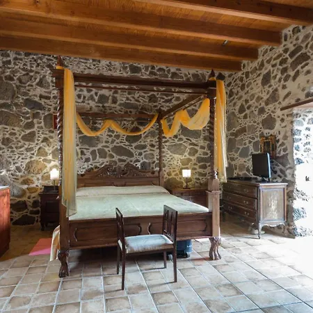 Rural Restaurante Mahoh منزل ريفي